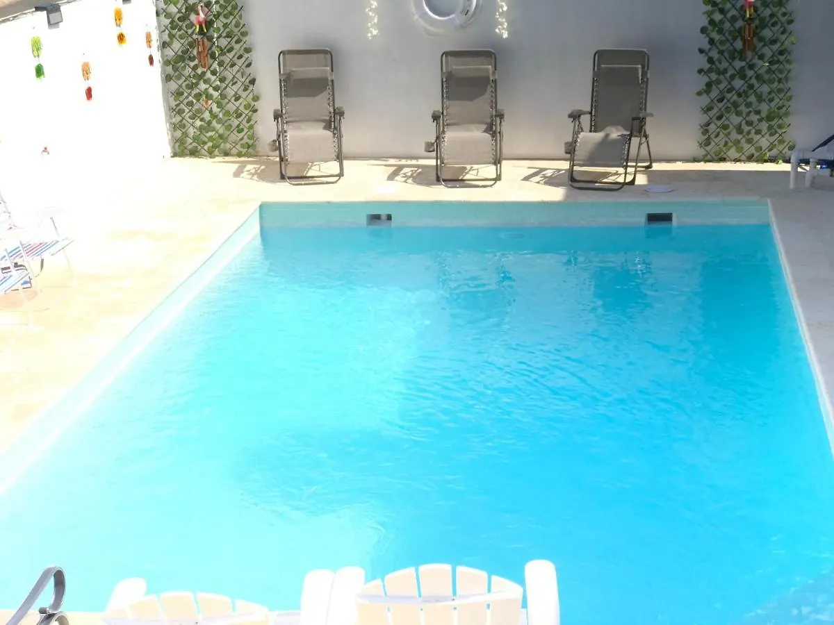 Luxury Villa Salgado Tierras Nuevas Poniente Guest house
